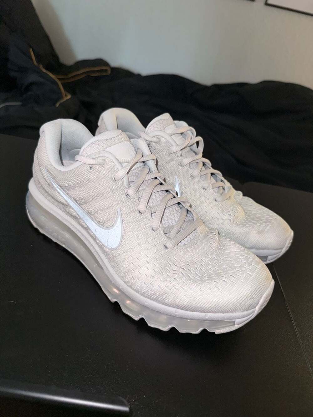 Nike Air Max 2017 Size 8 Pure Platinum Running Shoes
